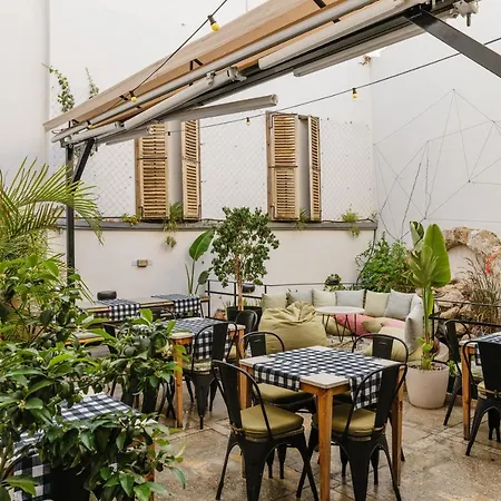 Djumba & Cafe Hotel Nicosie