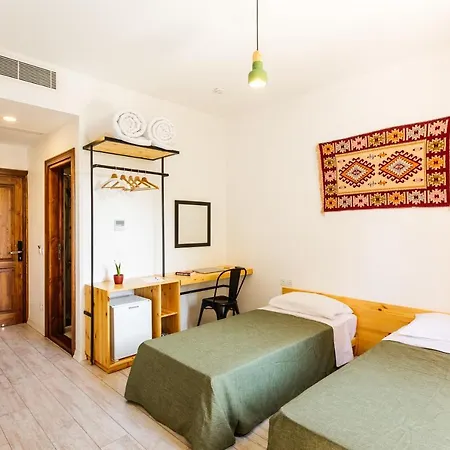 Djumba & Cafe 3* Nikosia