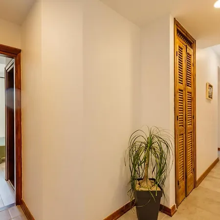 Djumba & Cafe Hotel Nikosia
