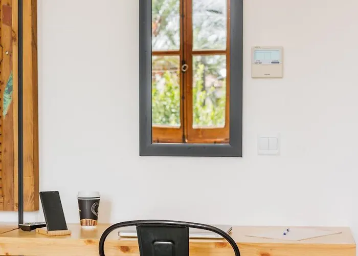 Djumba & Cafe Hotell