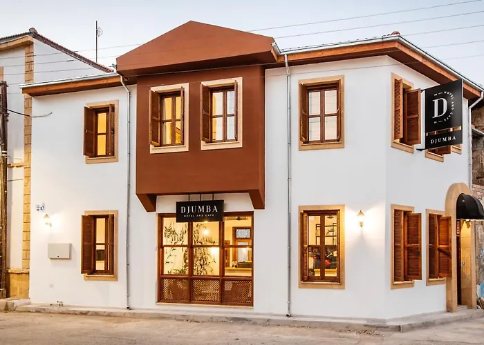Hotell Djumba & Cafe 3*