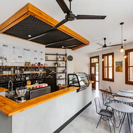 Hotel Djumba & Cafe Nicosie